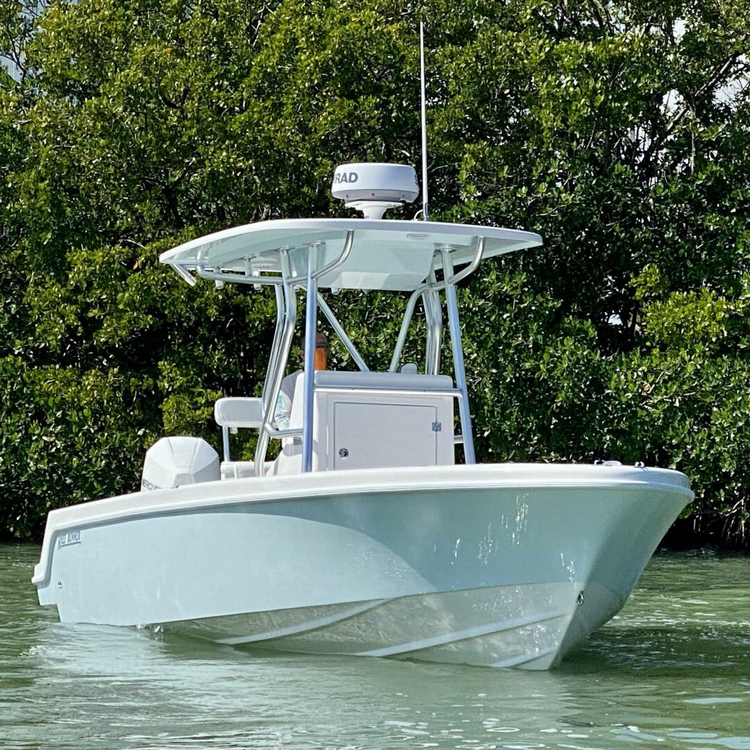 23ft Reef Runner Yacht For Sale