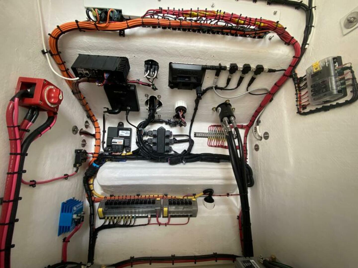 23ft Reef Runner Yacht For Sale