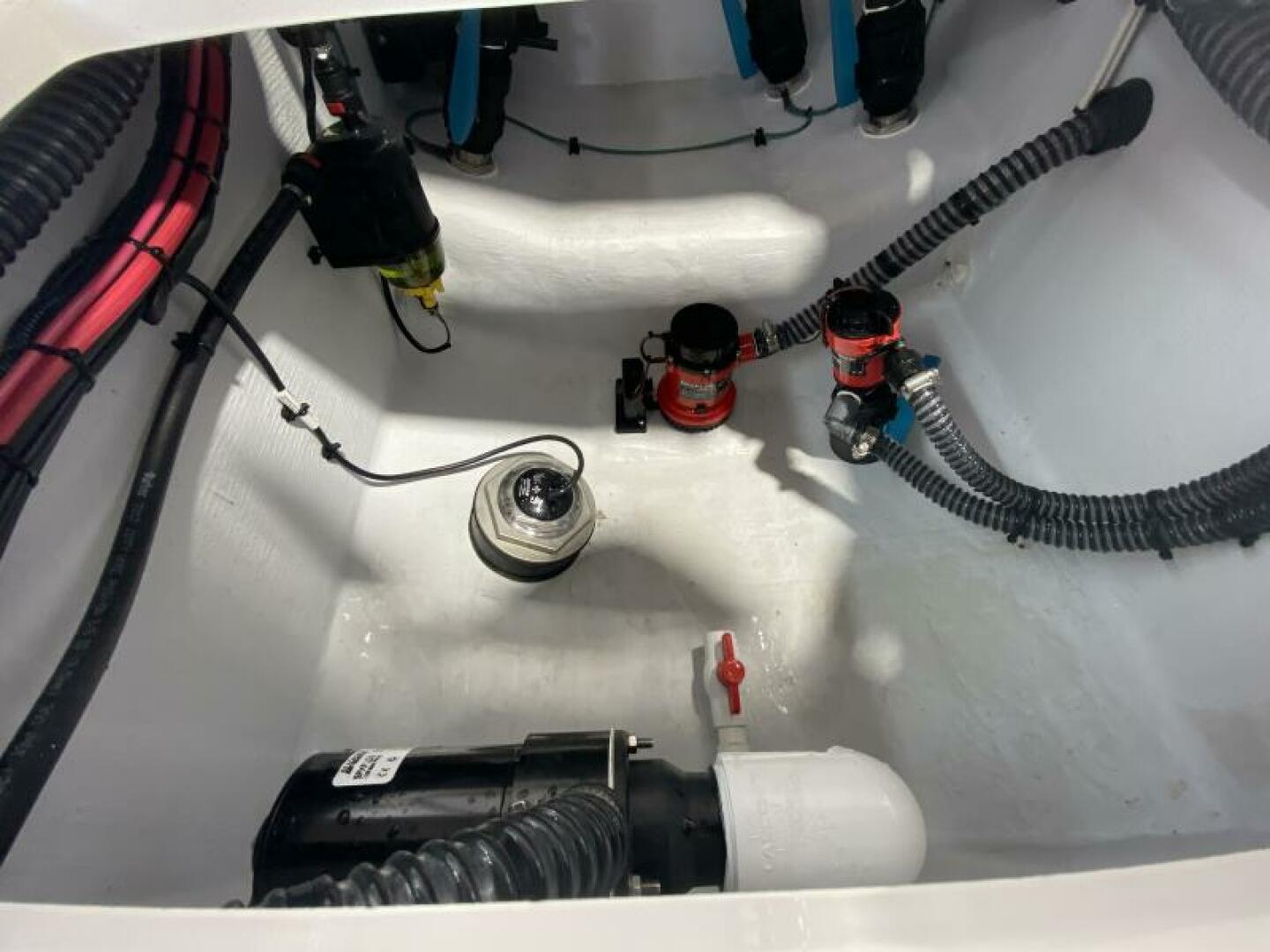 23ft Reef Runner Yacht For Sale