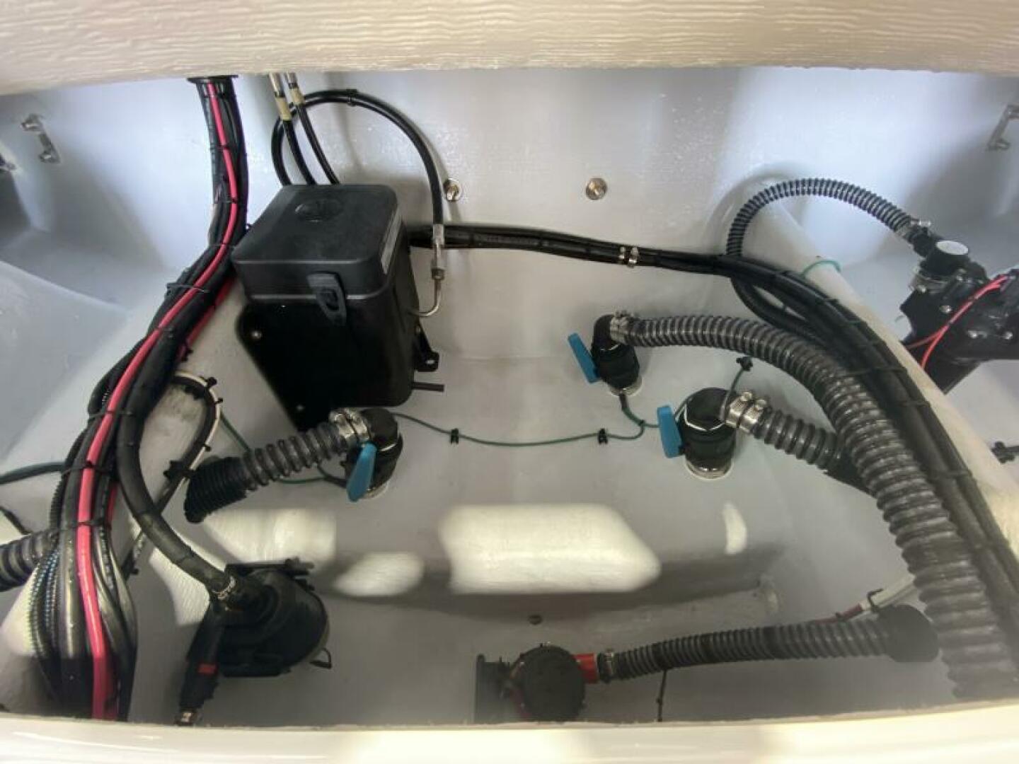 23ft Reef Runner Yacht For Sale