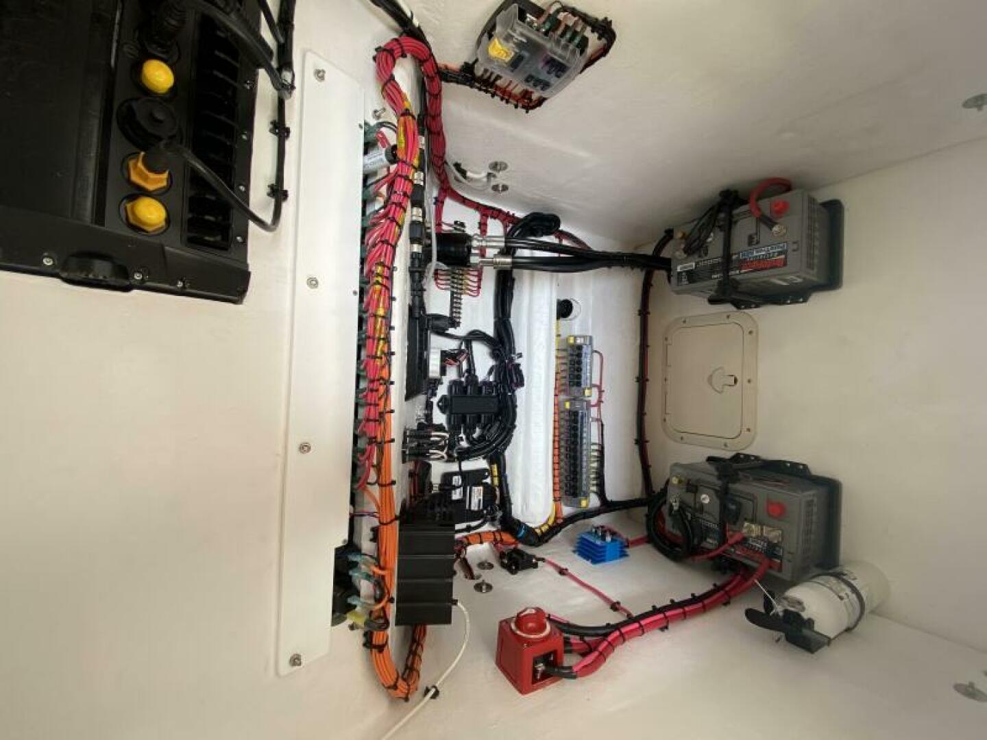 23ft Reef Runner Yacht For Sale