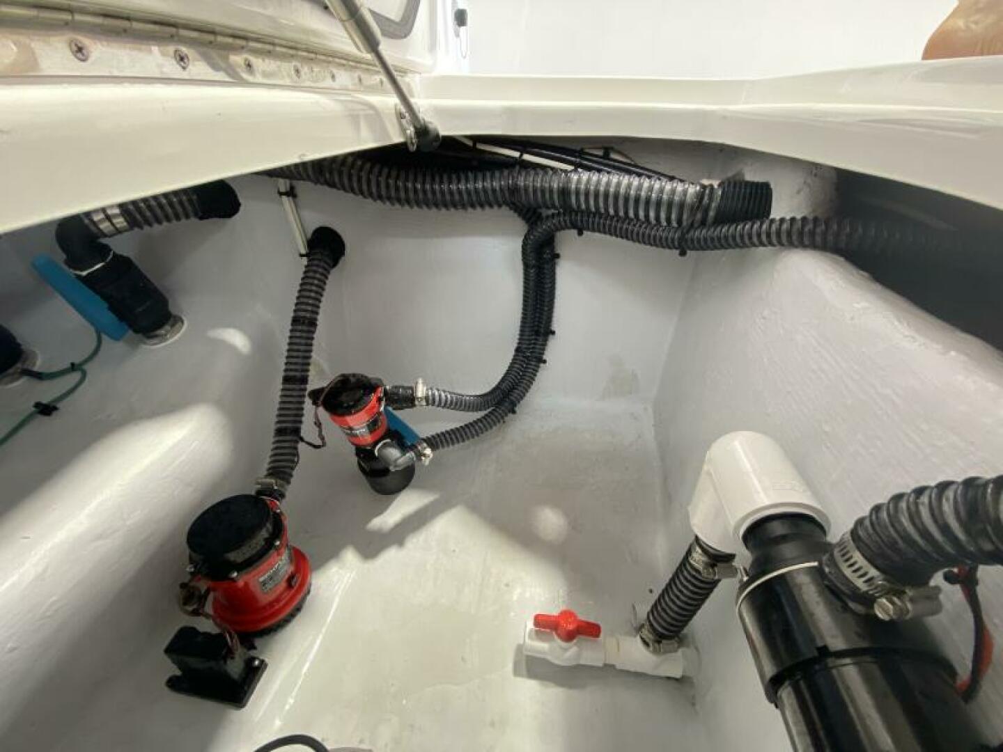 23ft Reef Runner Yacht For Sale