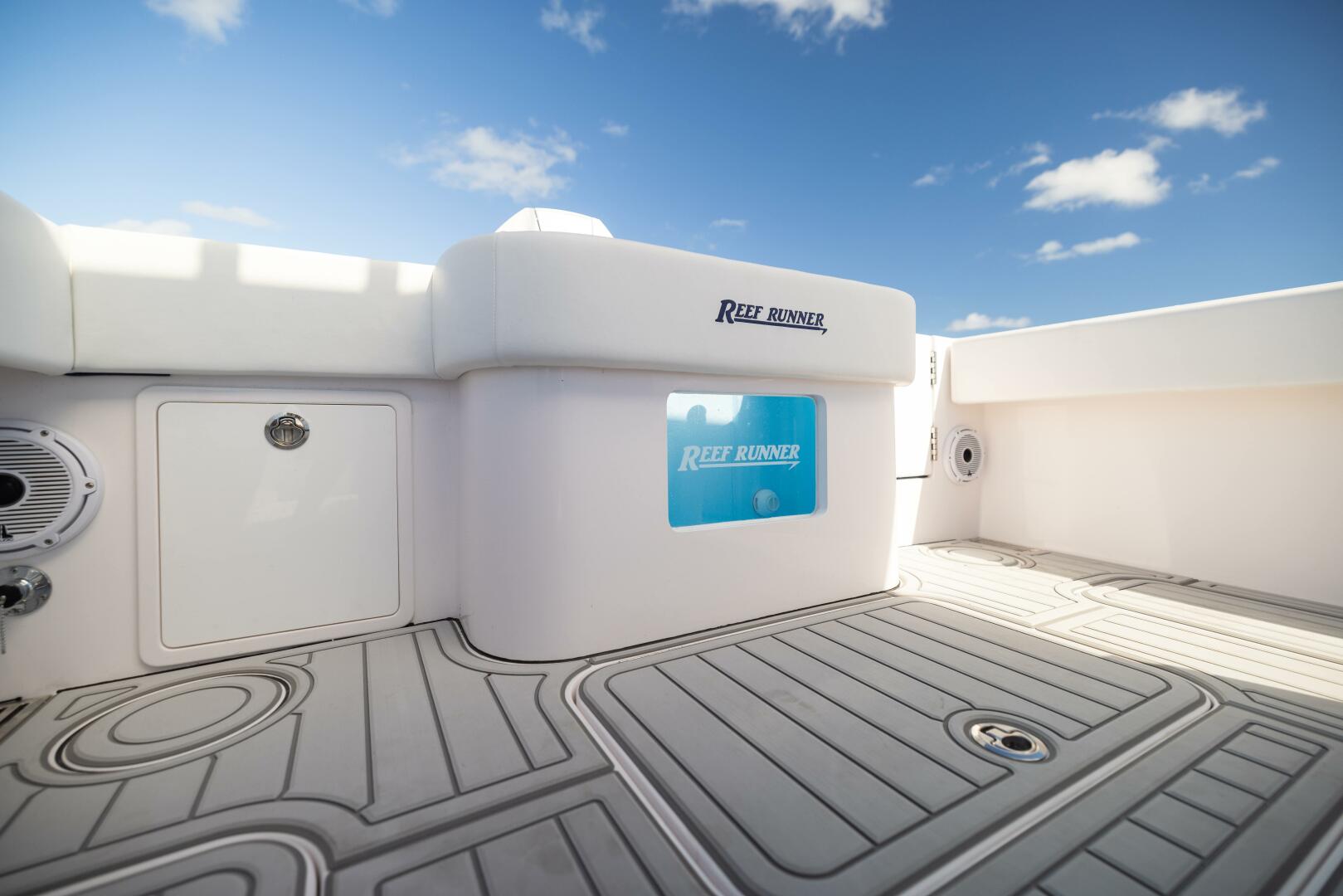34ft Reef Runner Yacht For Sale