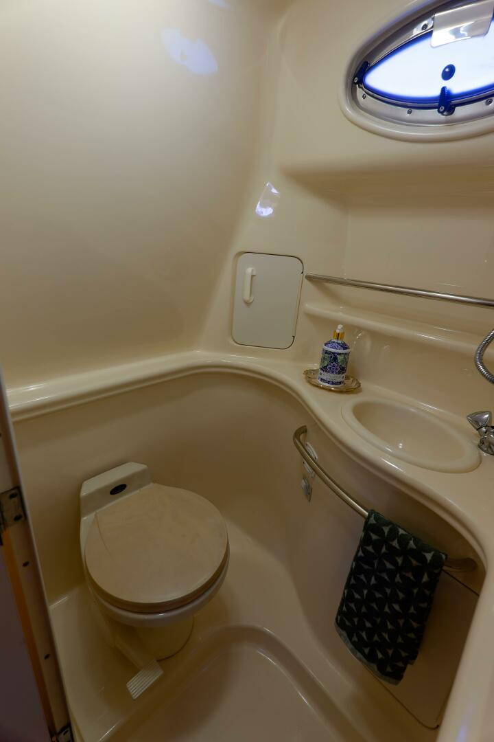 Miss Adventure 34ft Sea Ray Yacht For Sale