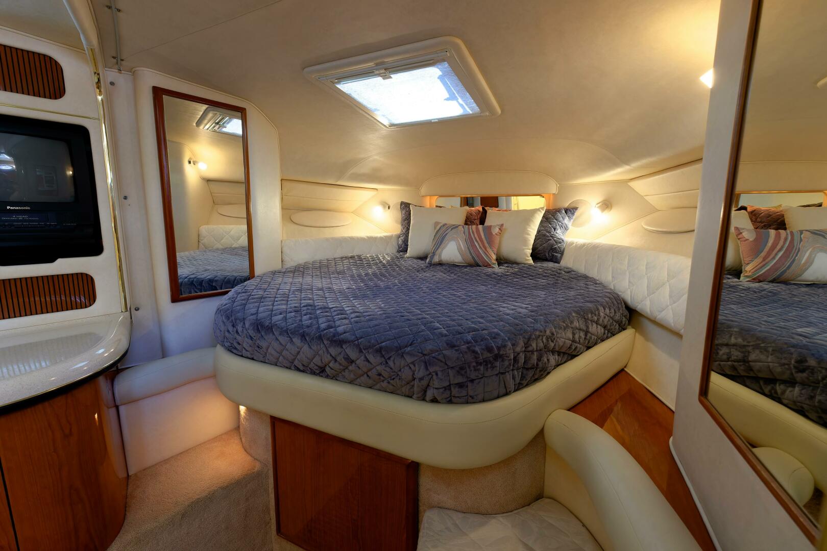 Miss Adventure 34ft Sea Ray Yacht For Sale