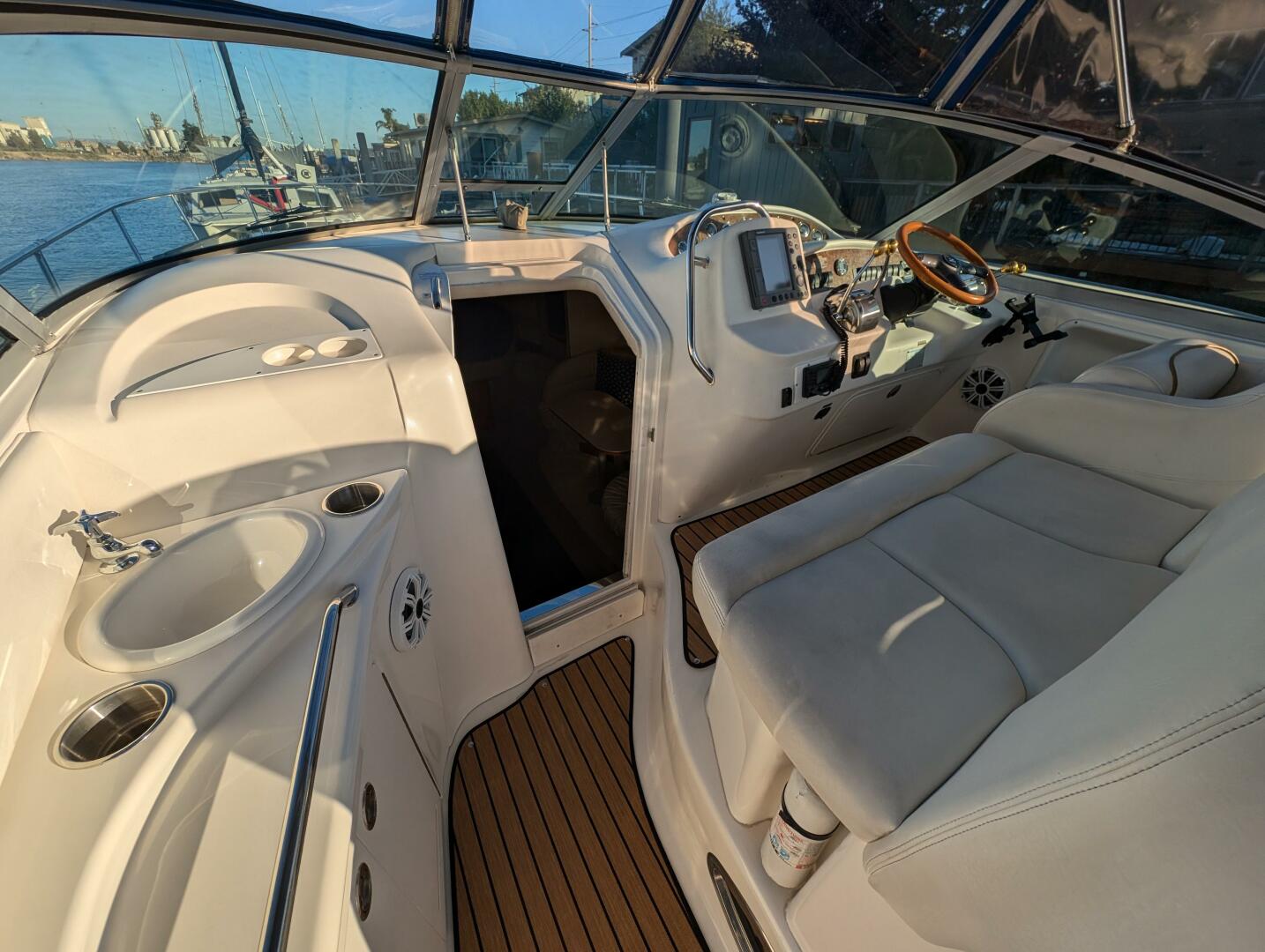 Miss Adventure 34ft Sea Ray Yacht For Sale