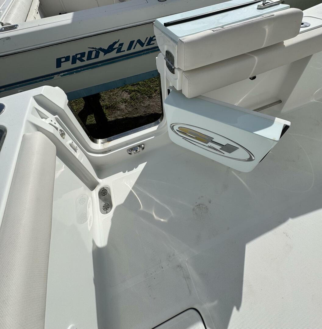 27ft Sea Hunt Yacht For Sale