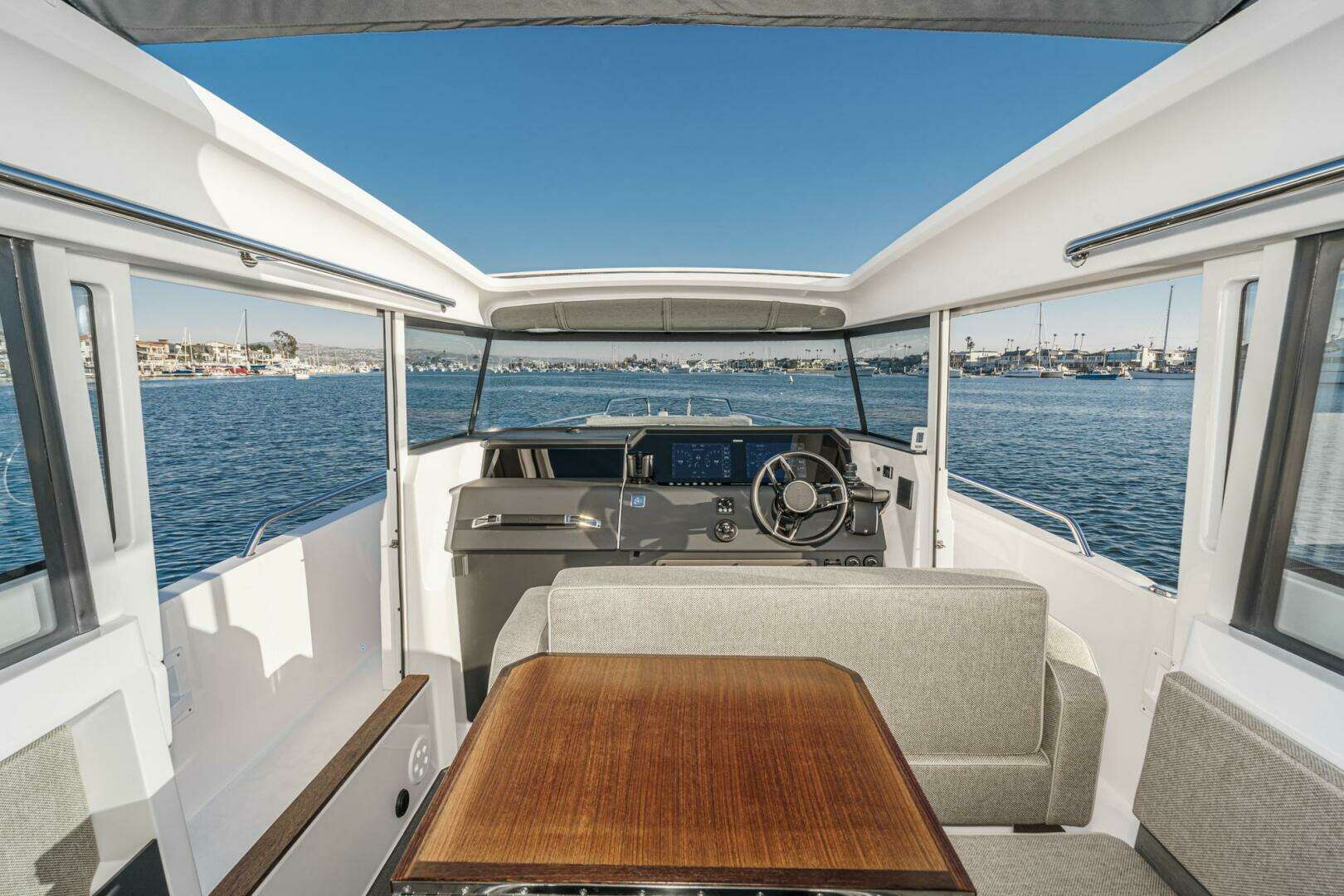Seacruiser 37ft Axopar Yacht For Sale Seacruiser 37ft Axopar Yacht For Sale