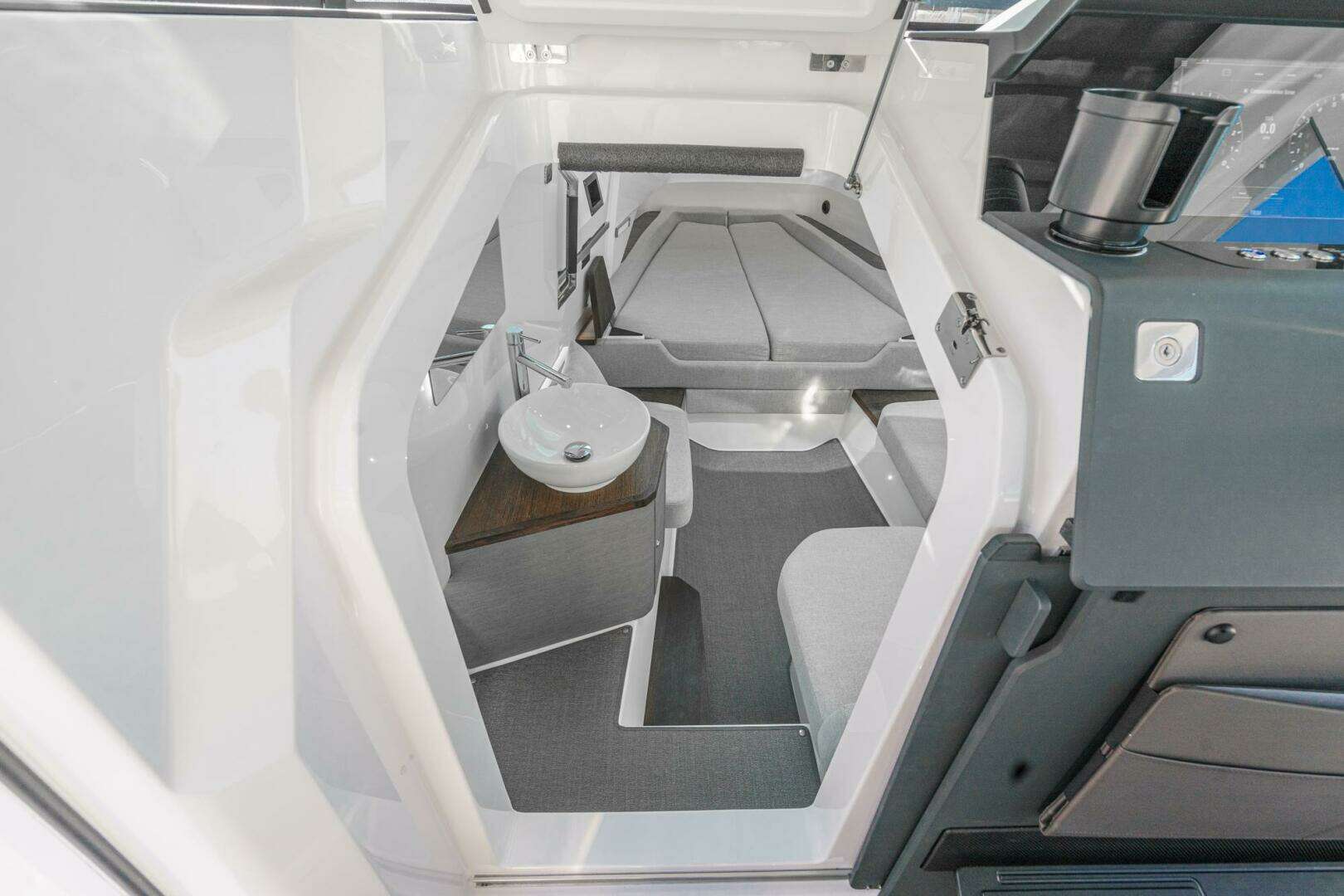 Seacruiser 37ft Axopar Yacht For Sale Seacruiser 37ft Axopar Yacht For Sale