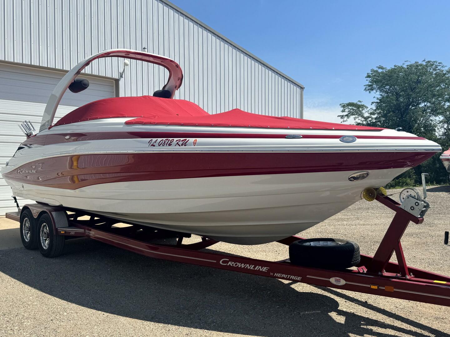 28ft Crownline Yacht For Sale