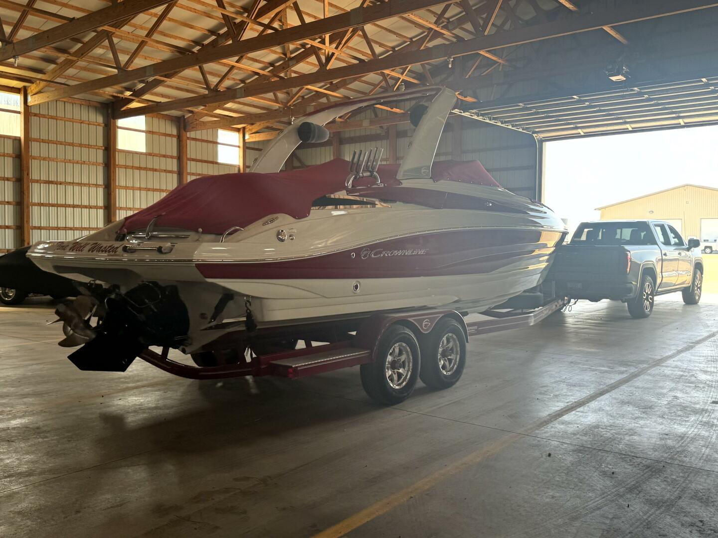 28ft Crownline Yacht For Sale