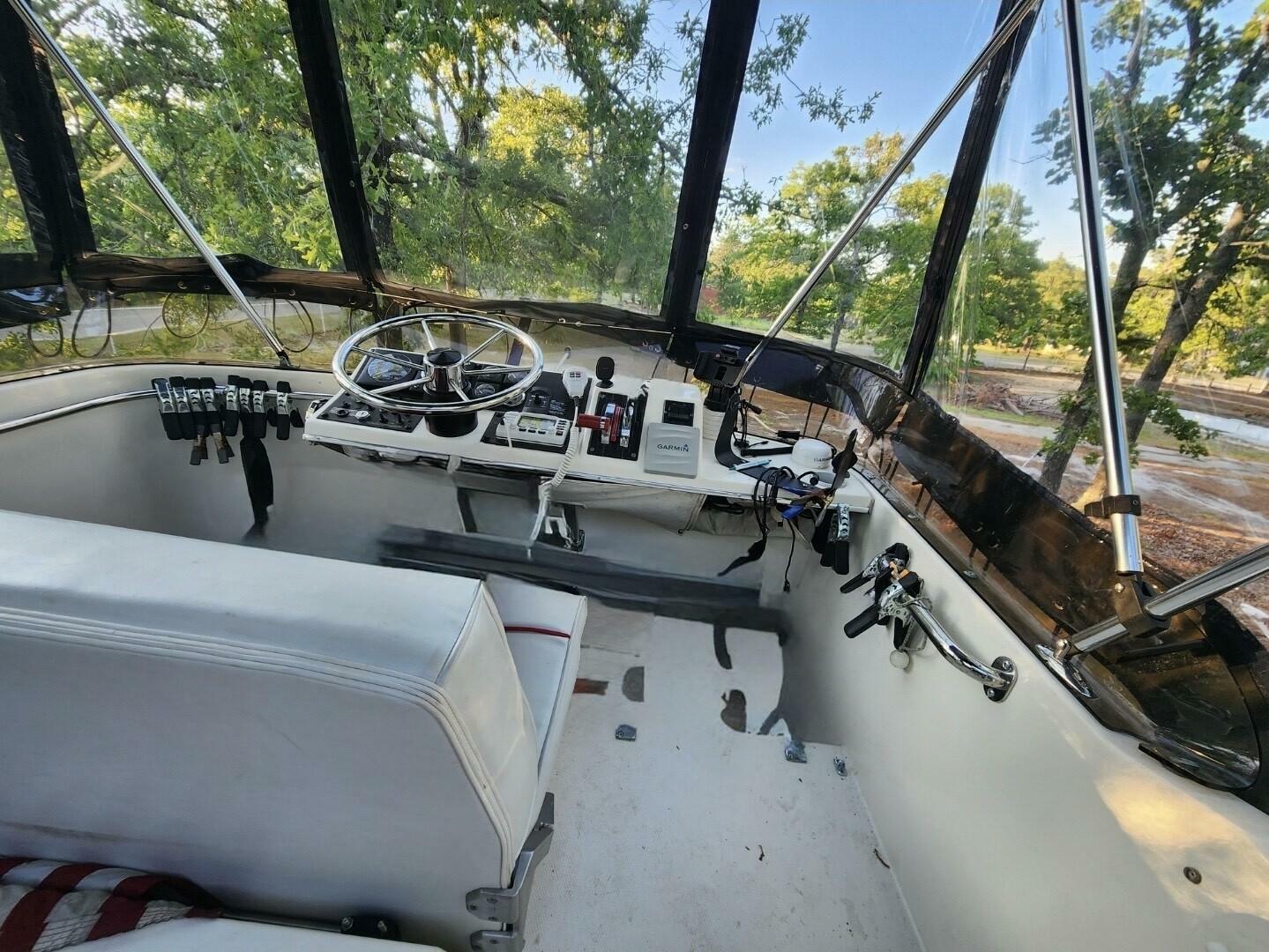 Recess II 25ft Bayliner Yacht For Sale