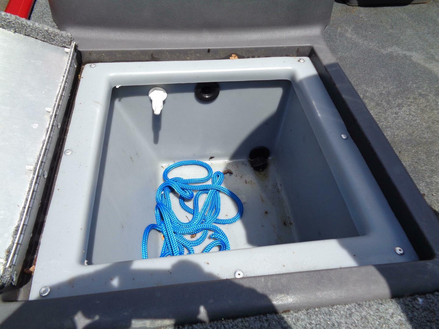 17ft Tracker Yacht For Sale