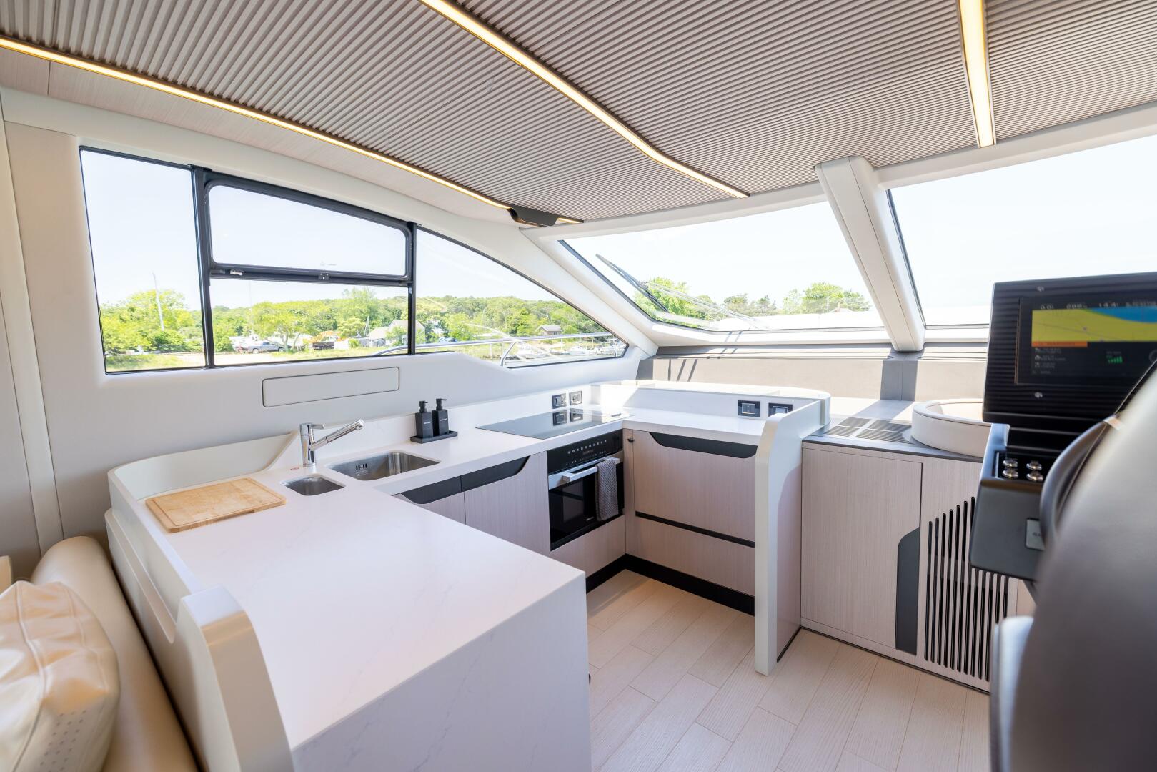 Azimut S7 For Sale - SECOND CHANCE