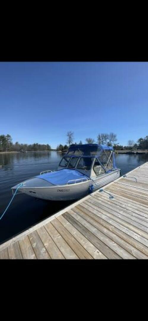 18ft Stanley Yacht For Sale
