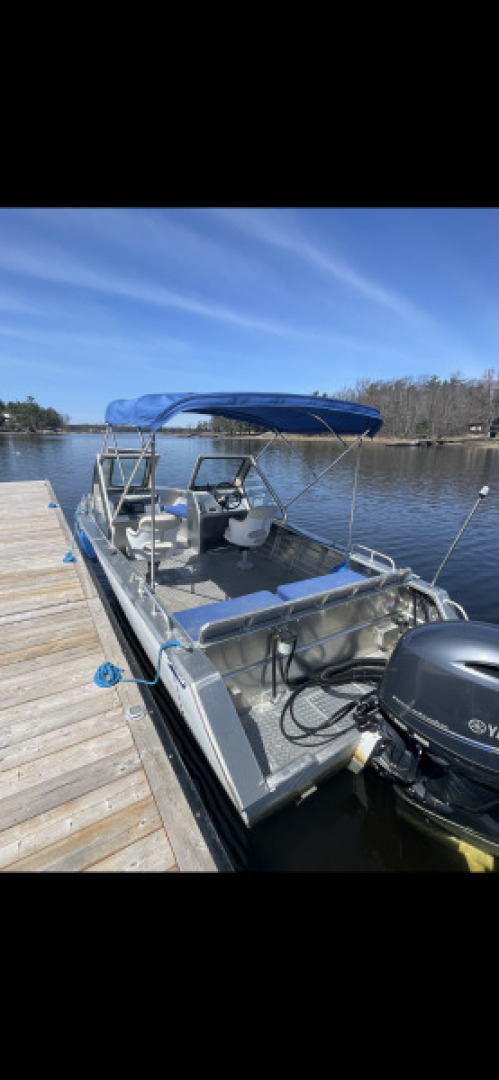18ft Stanley Yacht For Sale