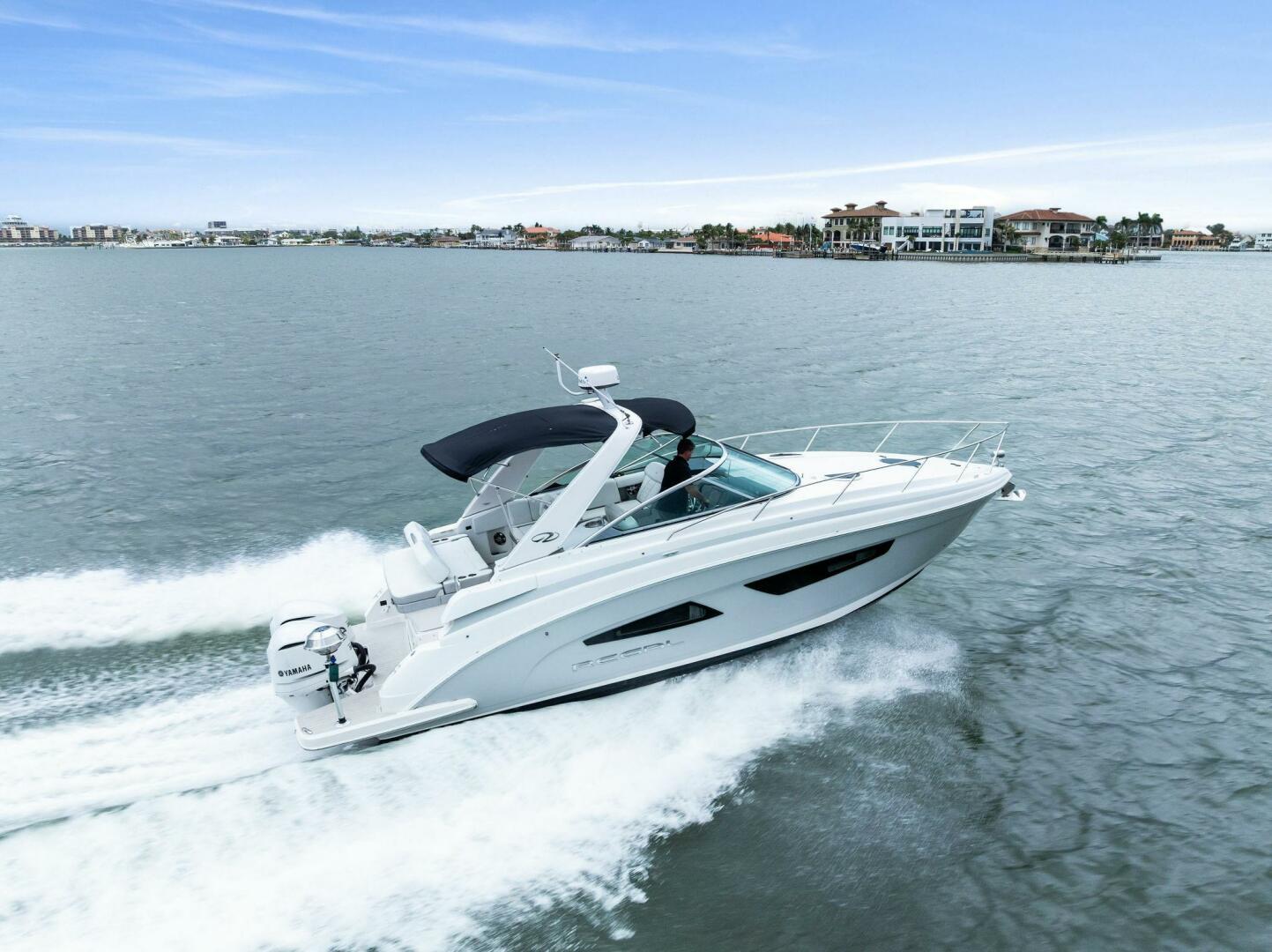 2020 Regal 33 XO 'Snuffleupagus'-Profile Starboard