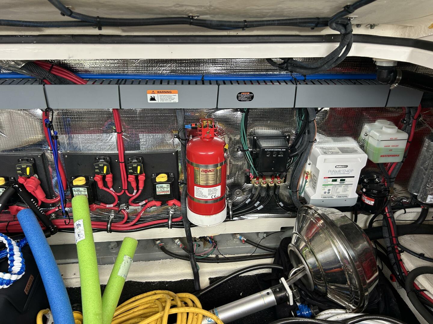 2020 Regal 33 XO 'Snuffleupagus'-Electronics 