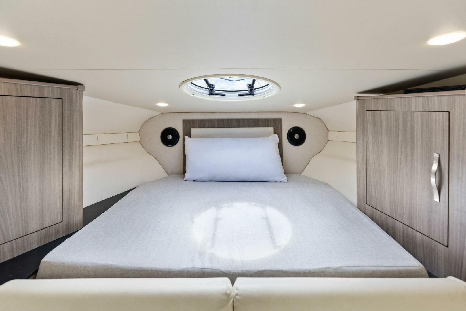 Snuffleupagus 33ft Regal Yacht For Sale