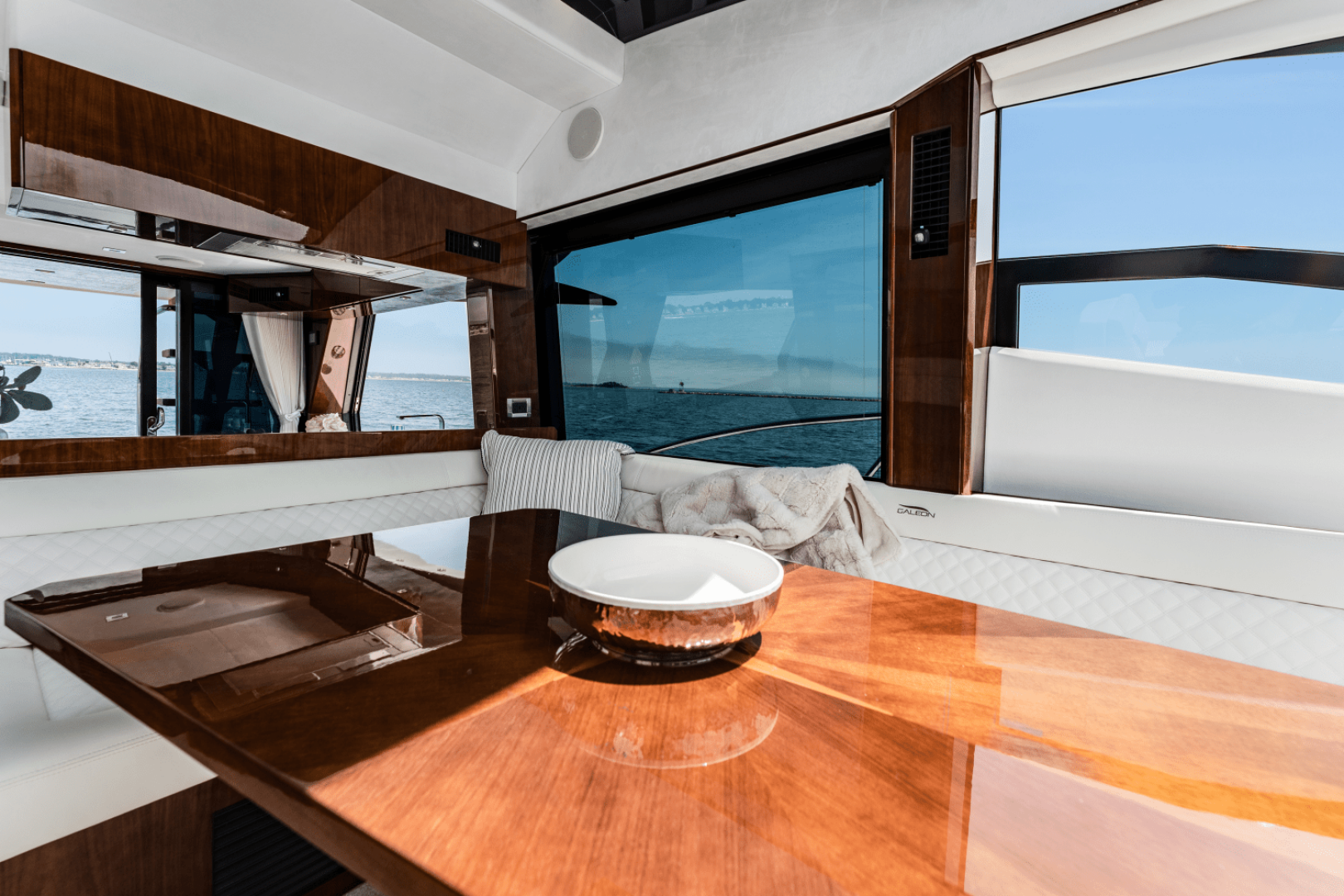 Galeon 510 SKY Yacht For Sale