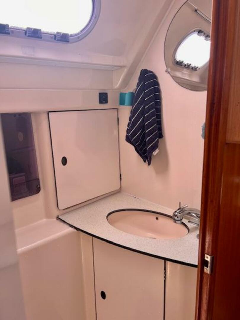 42ft Dufour Yacht For Sale