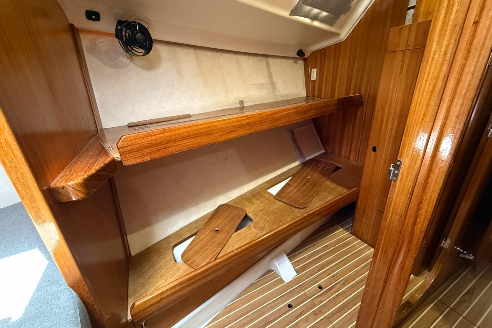 42ft Dufour Yacht For Sale