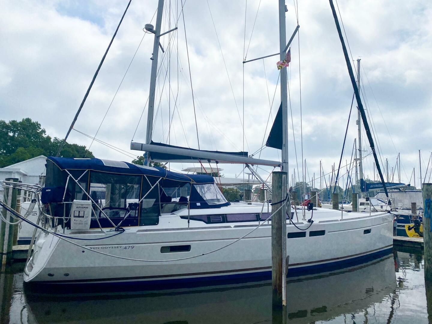 LA MISTINGUETTE 47ft Jeanneau Yacht For Sale