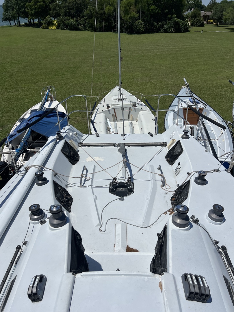 LOCO 36ft Carroll Yacht For Sale LOCO 36ft Carroll Yacht For Sale