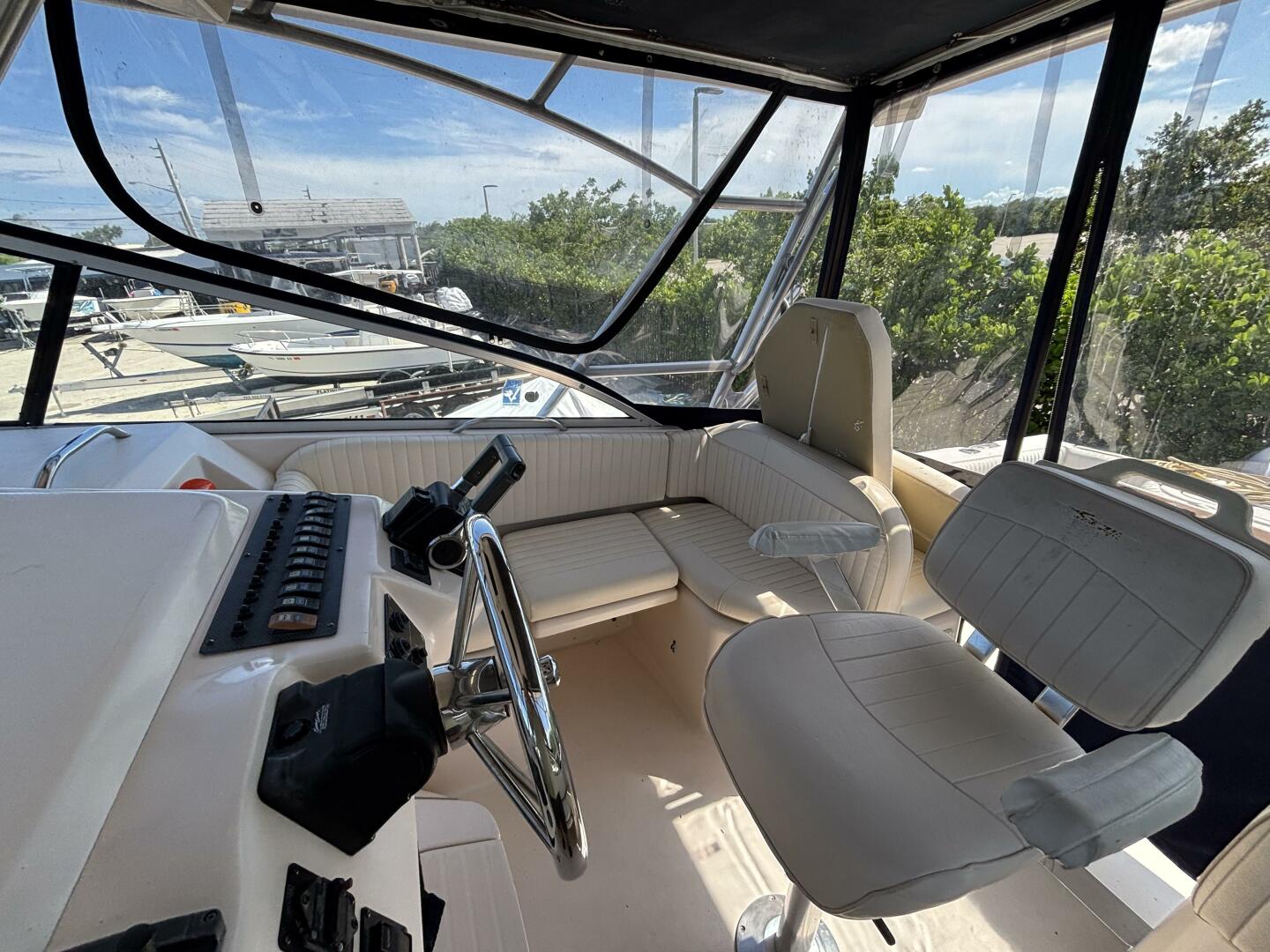 Kahuna 33ft Grady White Yacht For Sale