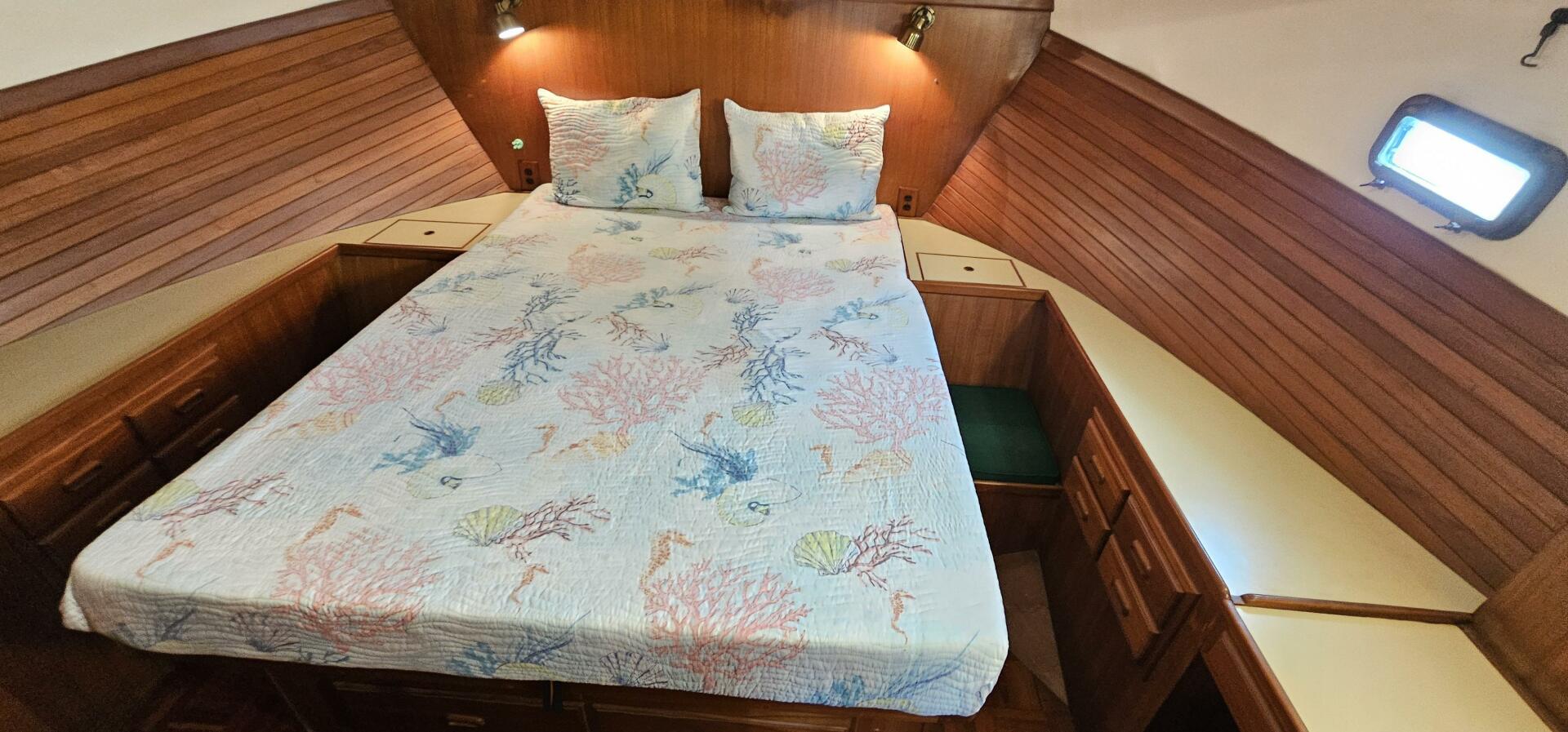36ft Kadey Krogen Yacht For Sale