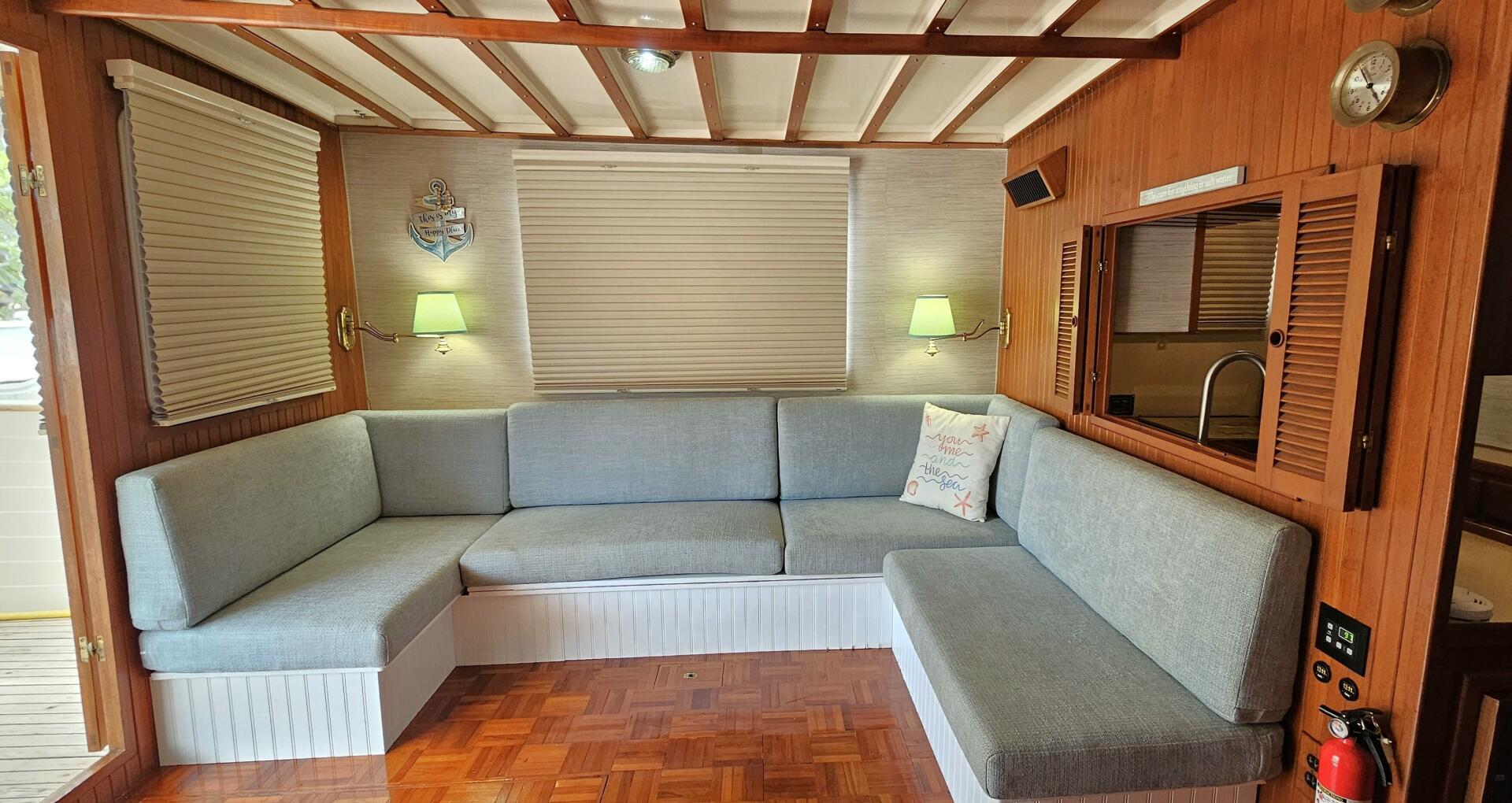 36ft Kadey Krogen Yacht For Sale