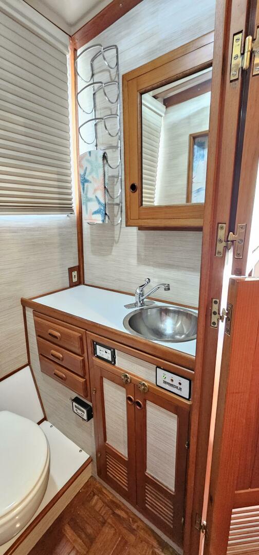 36ft Kadey Krogen Yacht For Sale