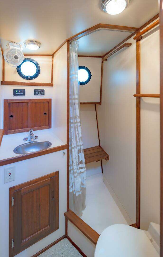 Nordic Tugs 32 Yacht For Sale