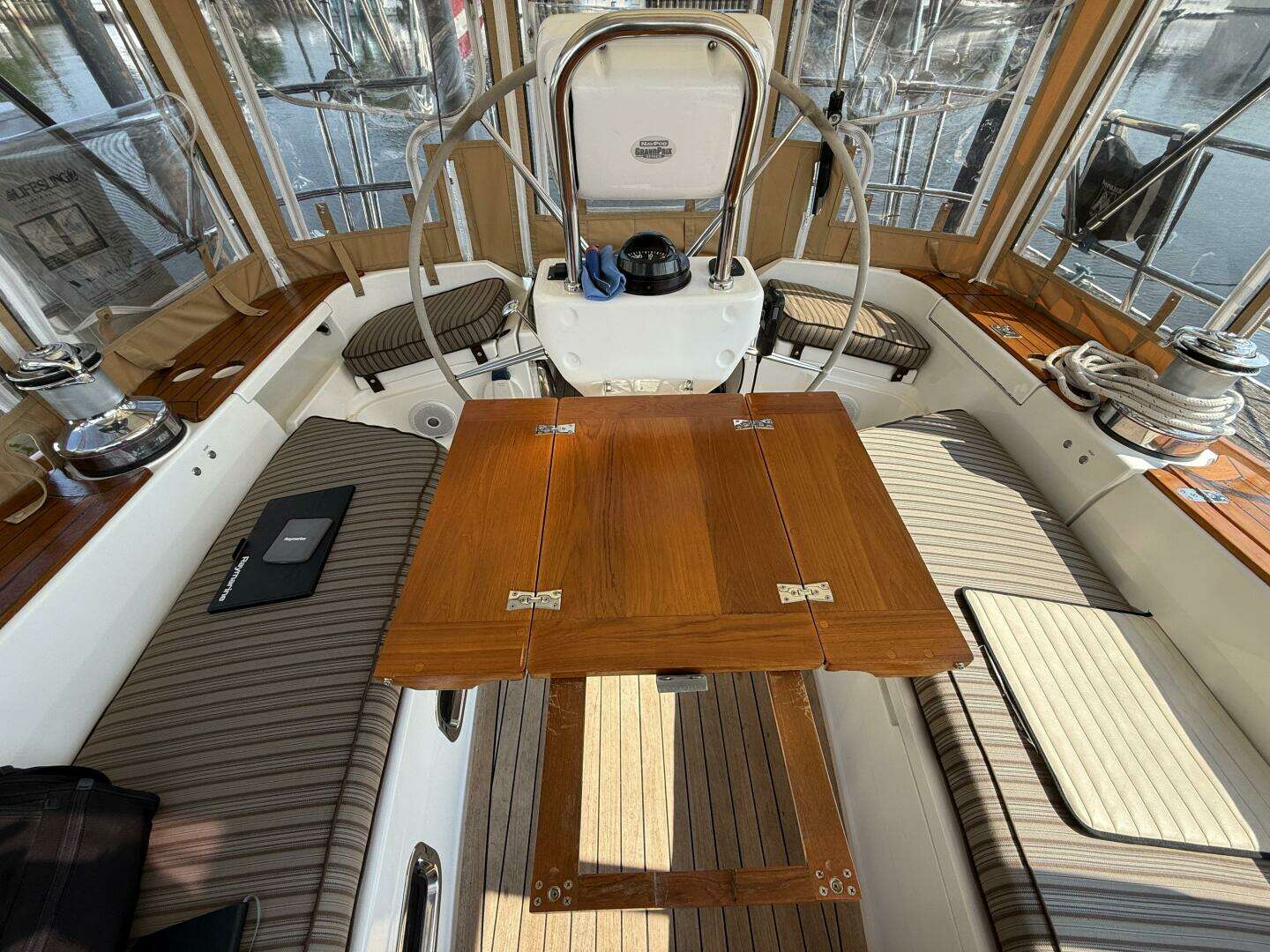 Tartan 4300 Yacht For Sale