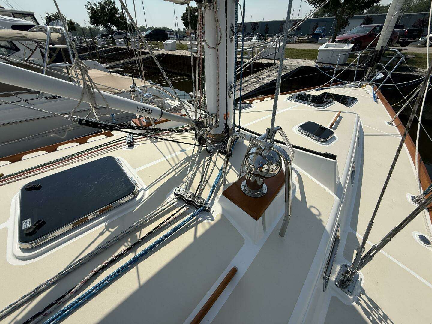 Tartan 4300 Yacht For Sale