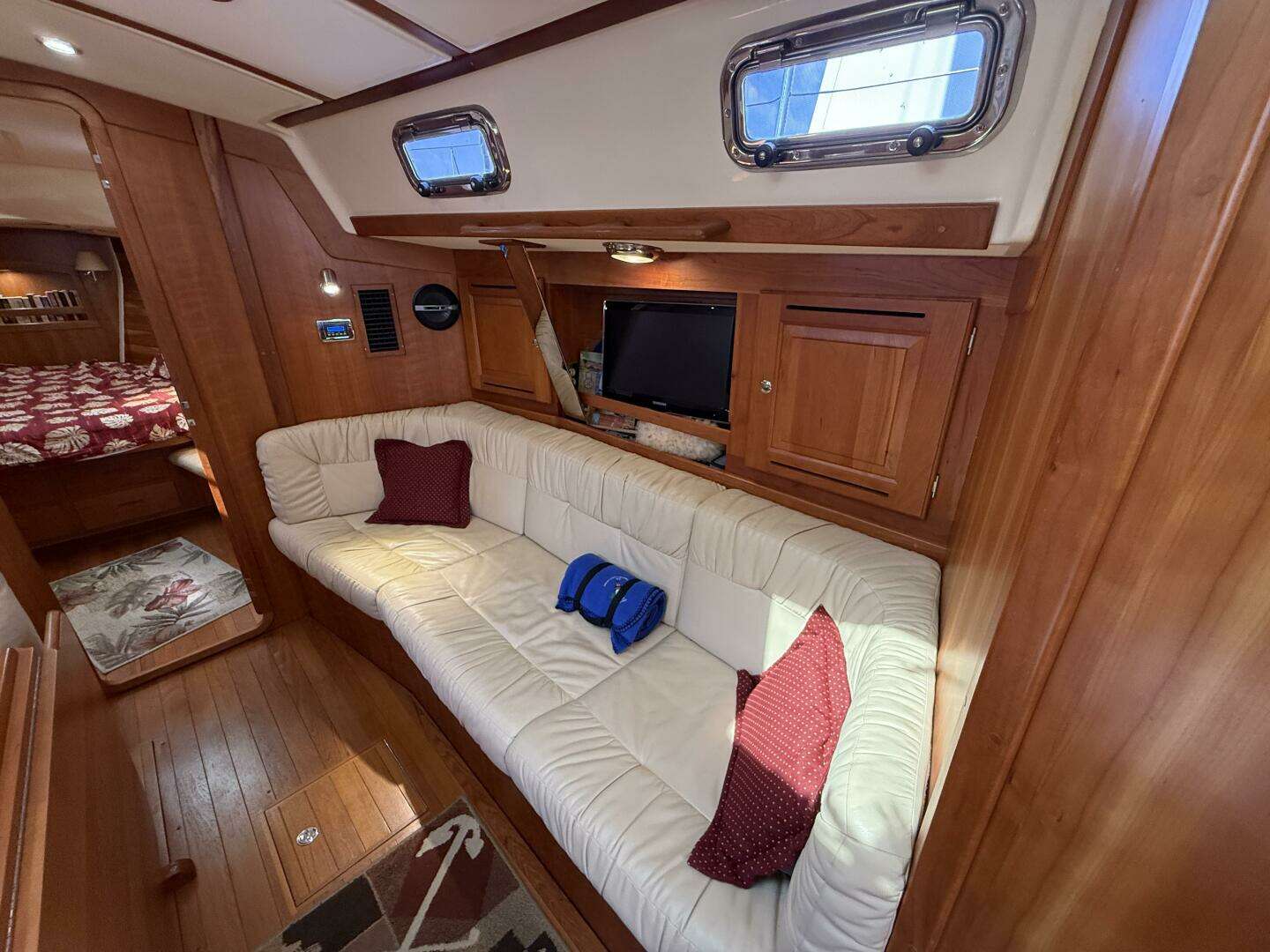 Tartan 4300 Yacht For Sale
