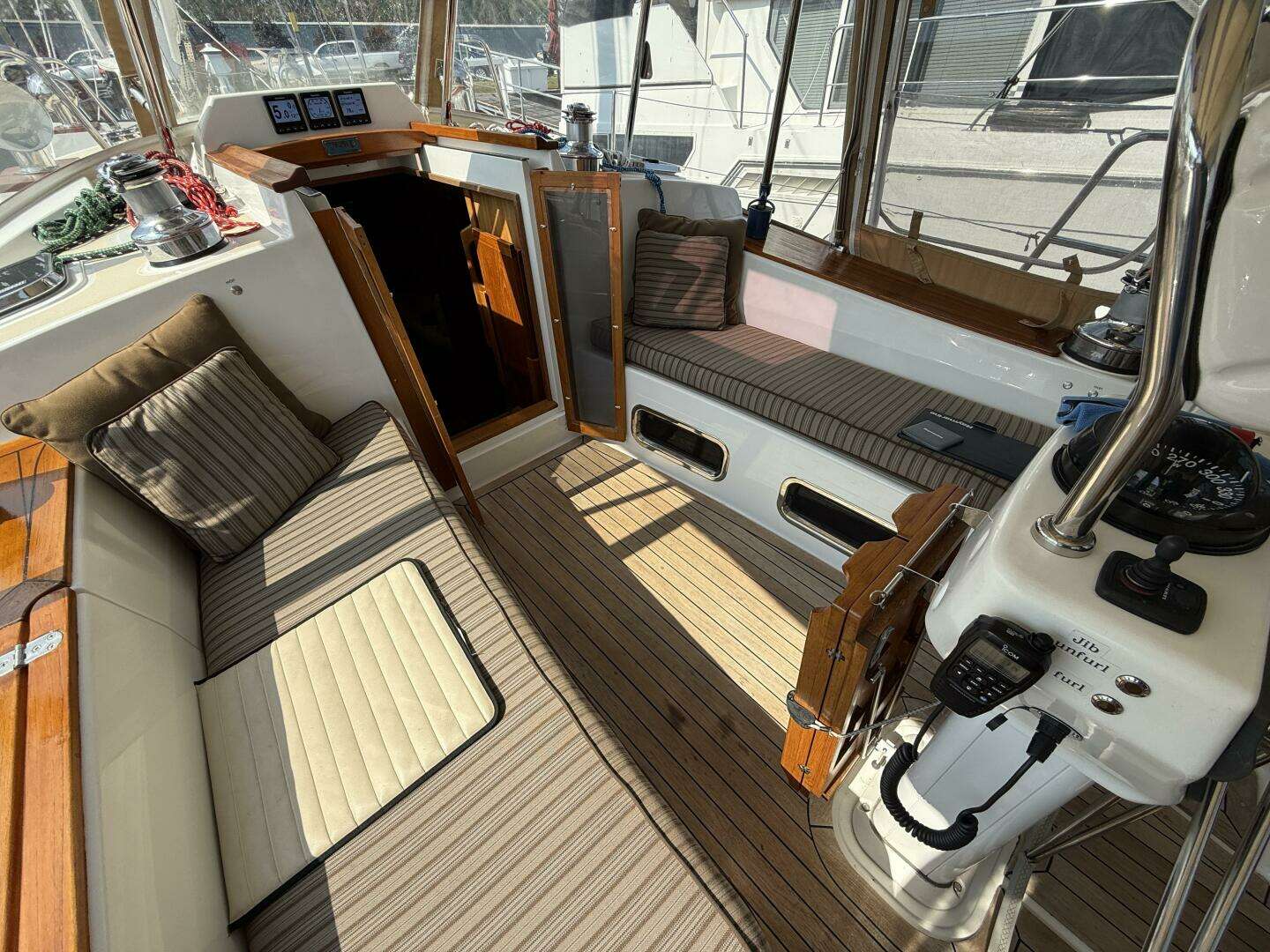 Tartan 4300 Yacht For Sale