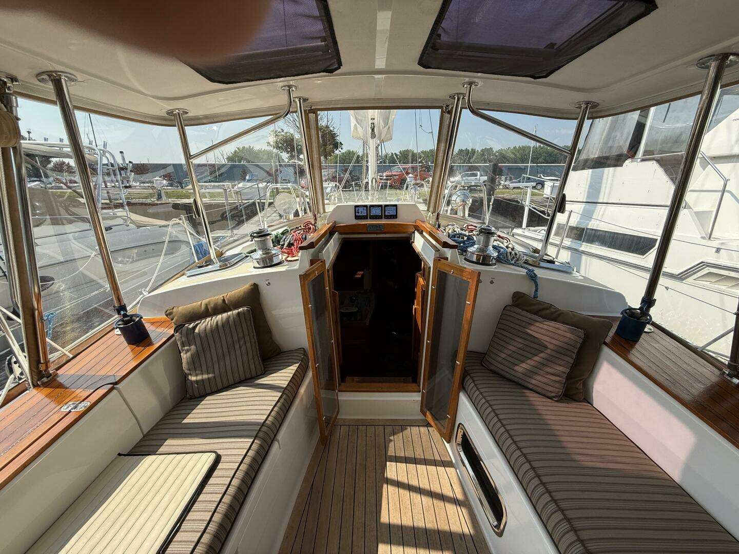 Tartan 4300 Yacht For Sale