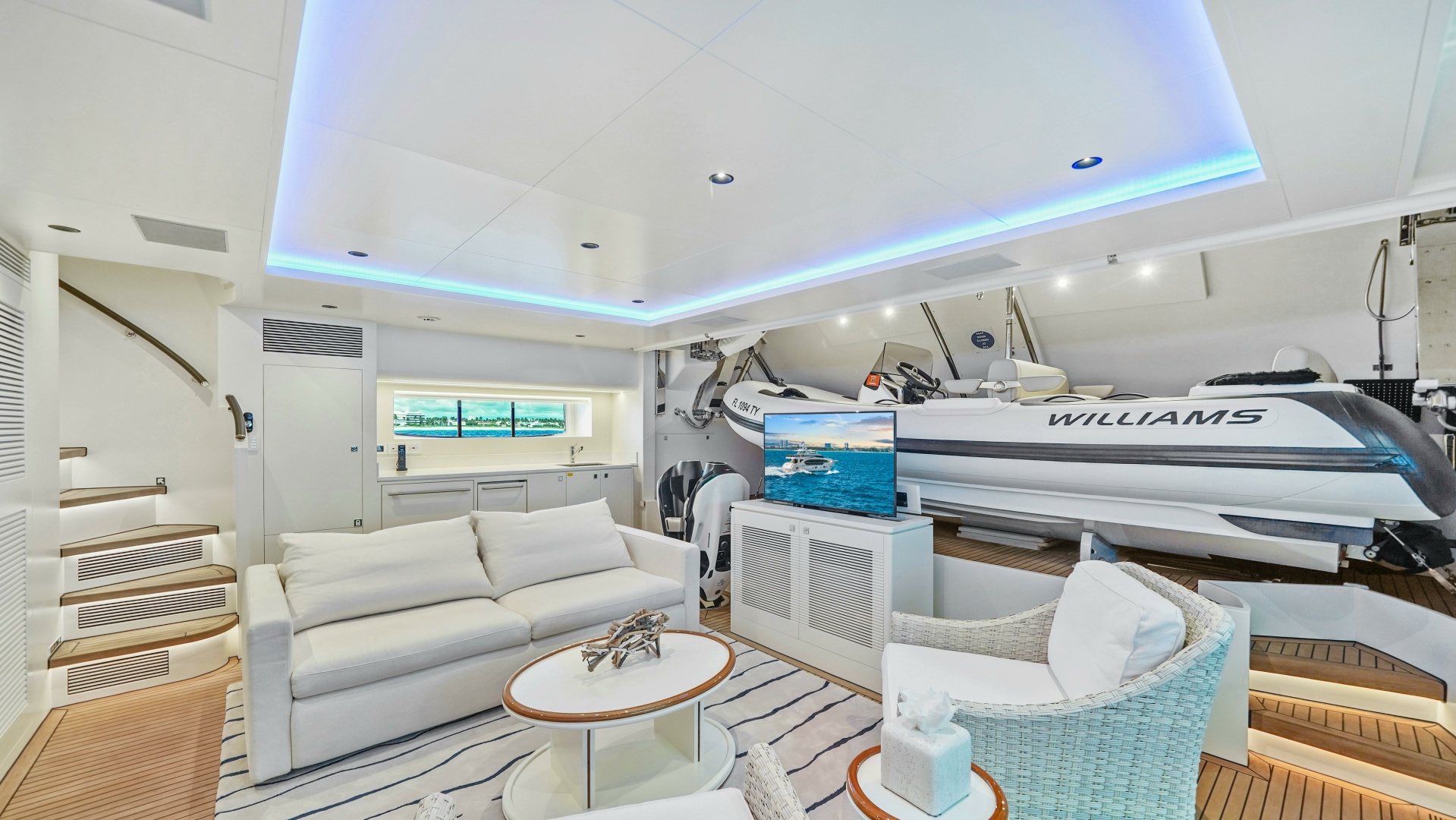 MISS MICHELLE 122ft Horizon Yacht For Sale MISS MICHELLE 122ft Horizon Yacht For Sale
