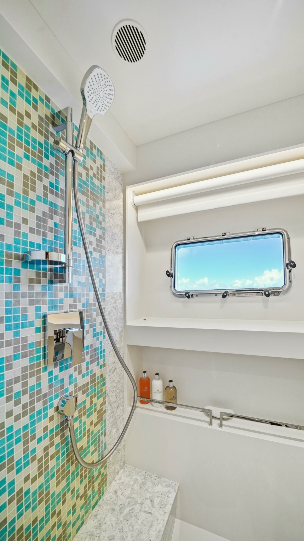 MISS MICHELLE 122ft Horizon Yacht For Sale MISS MICHELLE 122ft Horizon Yacht For Sale