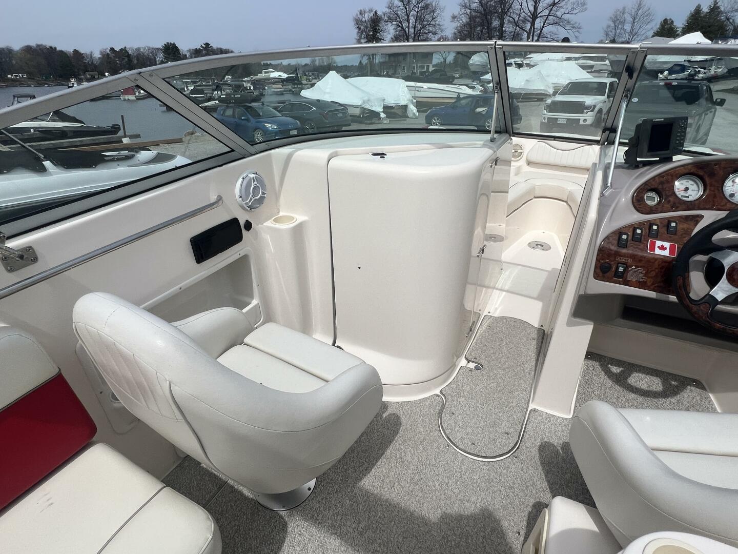 26ft Rinker Yacht For Sale