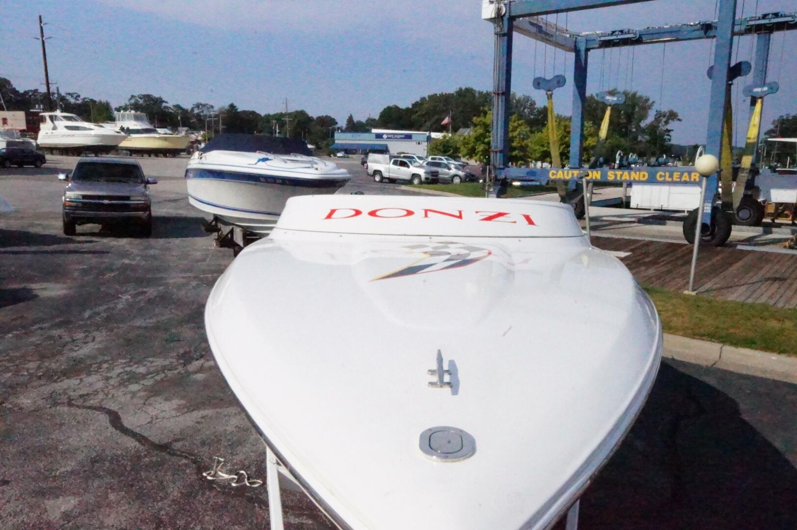 タップ Donzi 220 ZX 1998 - Marine Source