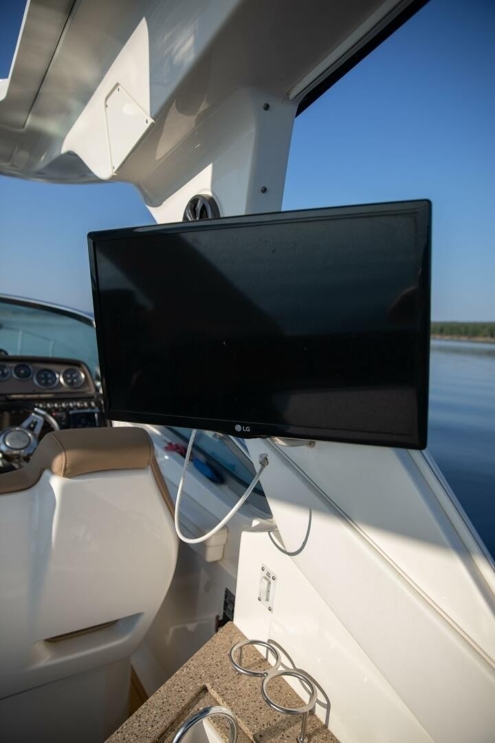 35ft Sea Ray Yacht For Sale
