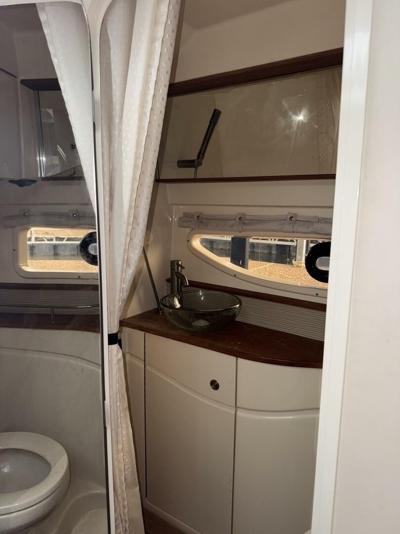 35ft Sea Ray Yacht For Sale