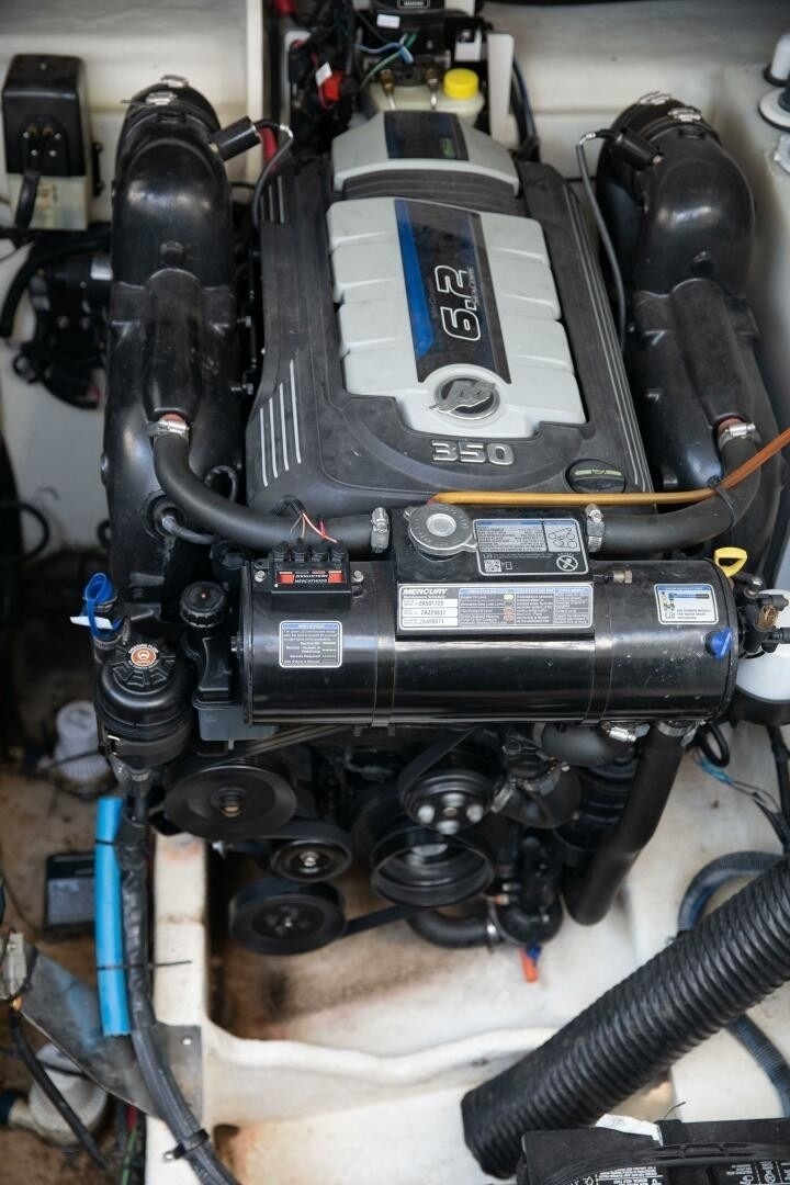 35ft Sea Ray Yacht For Sale