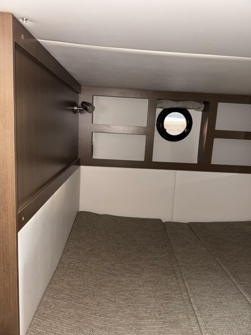 35ft Sea Ray Yacht For Sale