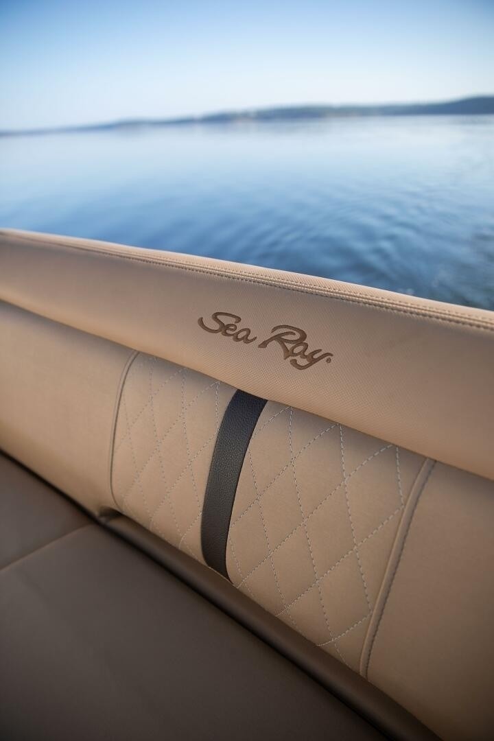 35ft Sea Ray Yacht For Sale
