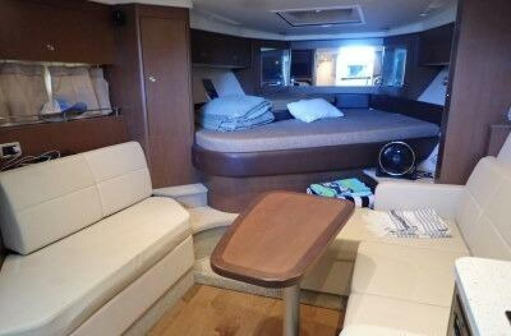 2016 Sea Ray Sundancer 350