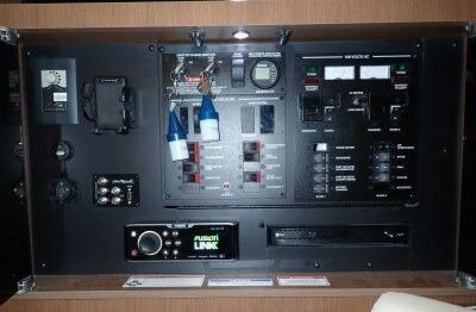 35ft Sea Ray Yacht For Sale