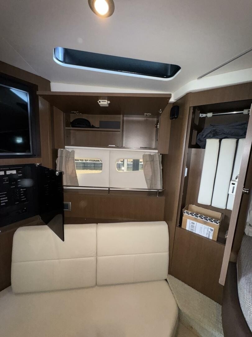 35ft Sea Ray Yacht For Sale
